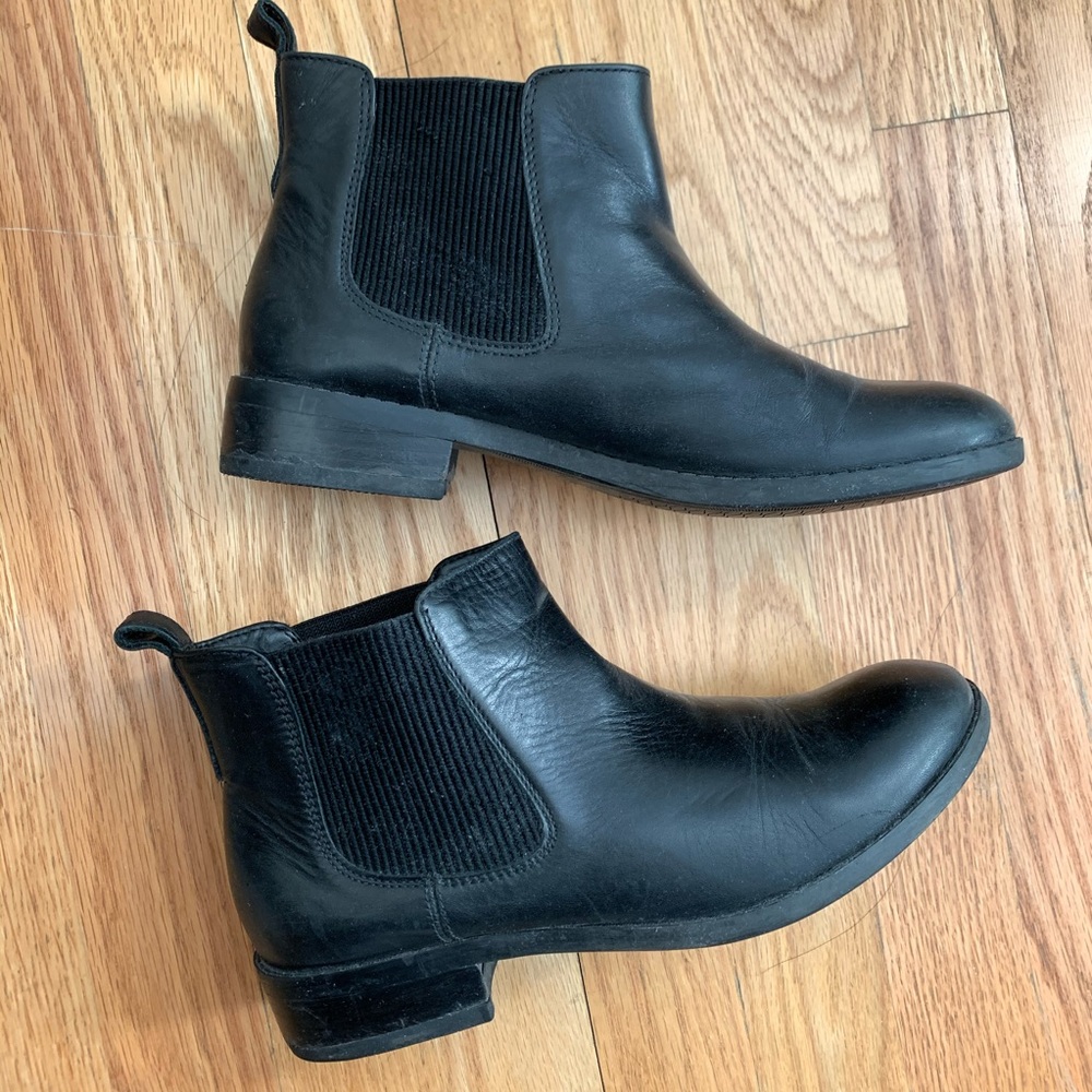 Clark’s boots size 7